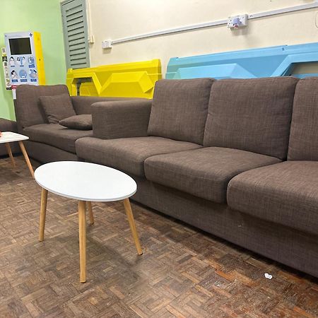 Pelangi Capsule Hostel 新山 外观 照片