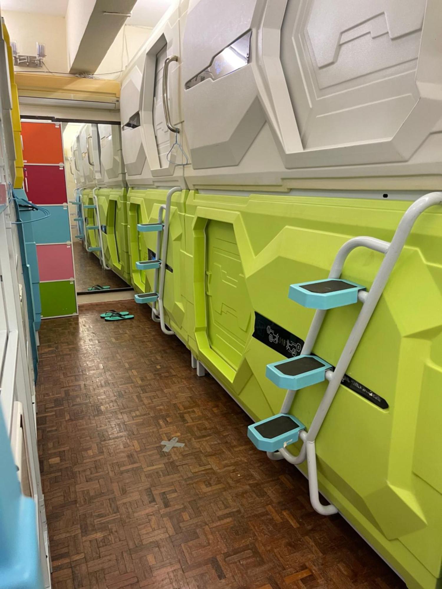 Pelangi Capsule Hostel 新山 外观 照片